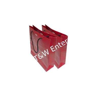 Goede prijs. Nylon handvat Custom Paper Shopping Bags Rigid bottom type met glossy/matte laminaat online